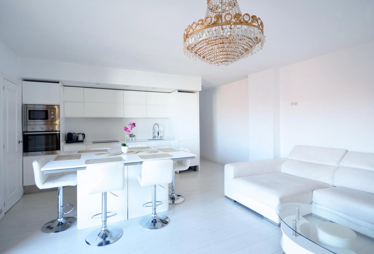 Modern Apartment In Valensiya Dış mekan fotoğraf