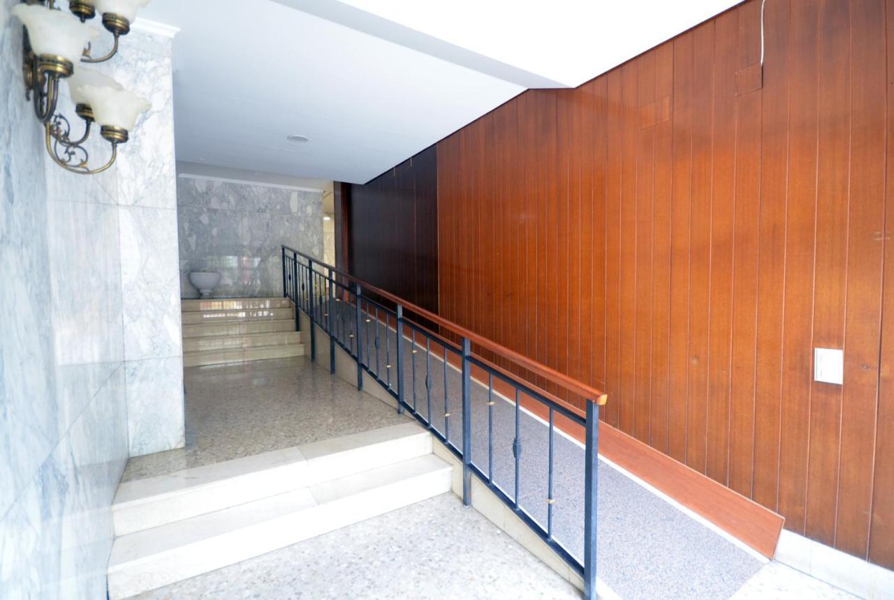 Modern Apartment In Valensiya Dış mekan fotoğraf