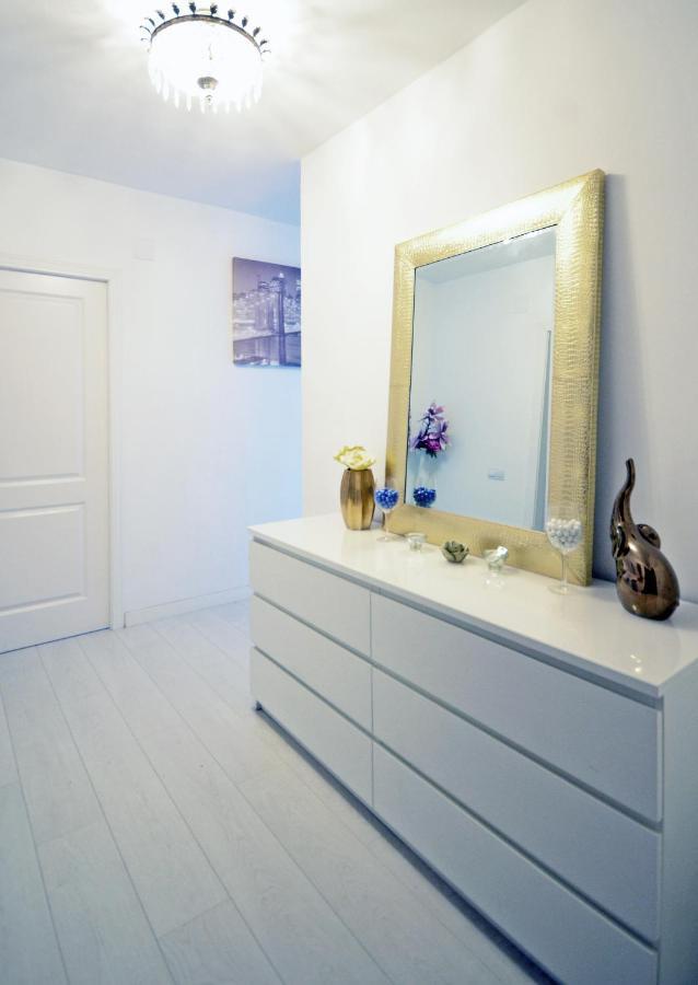 Modern Apartment In Valensiya Dış mekan fotoğraf