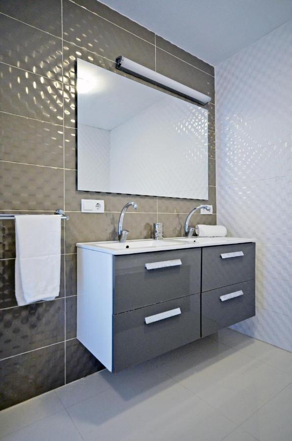 Modern Apartment In Valensiya Dış mekan fotoğraf